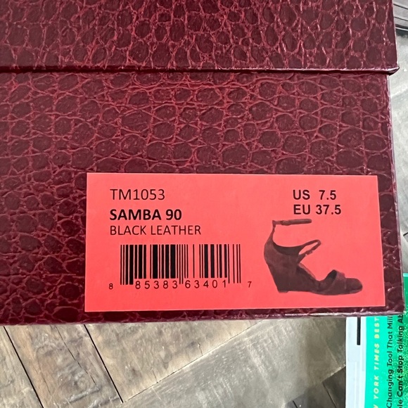 NIB Tamara Mellon Samba 90 - Picture 2 of 9
